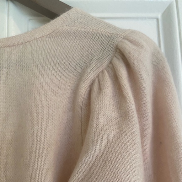 Frame 100% cashmere v-neck sweater, size XS - Picture 14 of 16